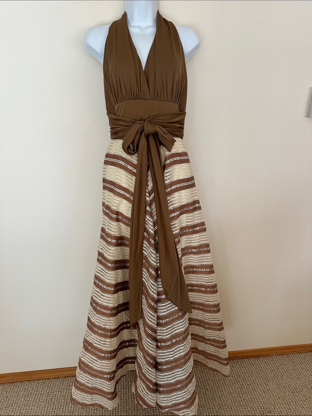 Vintage Halter Maxi Dress with Full Skirt - Picture 12 of 14